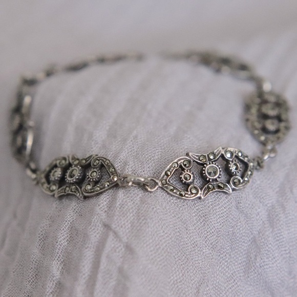 Vintage Stirling Silver with Marcasite Stones Bracelet - Picture 4 of 8